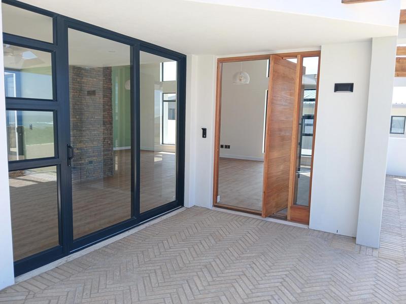 3 Bedroom Property for Sale in Stilbaai Wes Western Cape